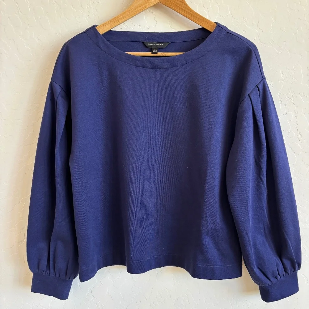 Banana Republic long-sleeve Boatneck Top royal / navy blue , Size Small